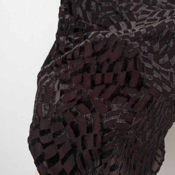 Out From Under UO black brown nude velvet geo pattern one shoulder bodysuit - Picture 4 of 7